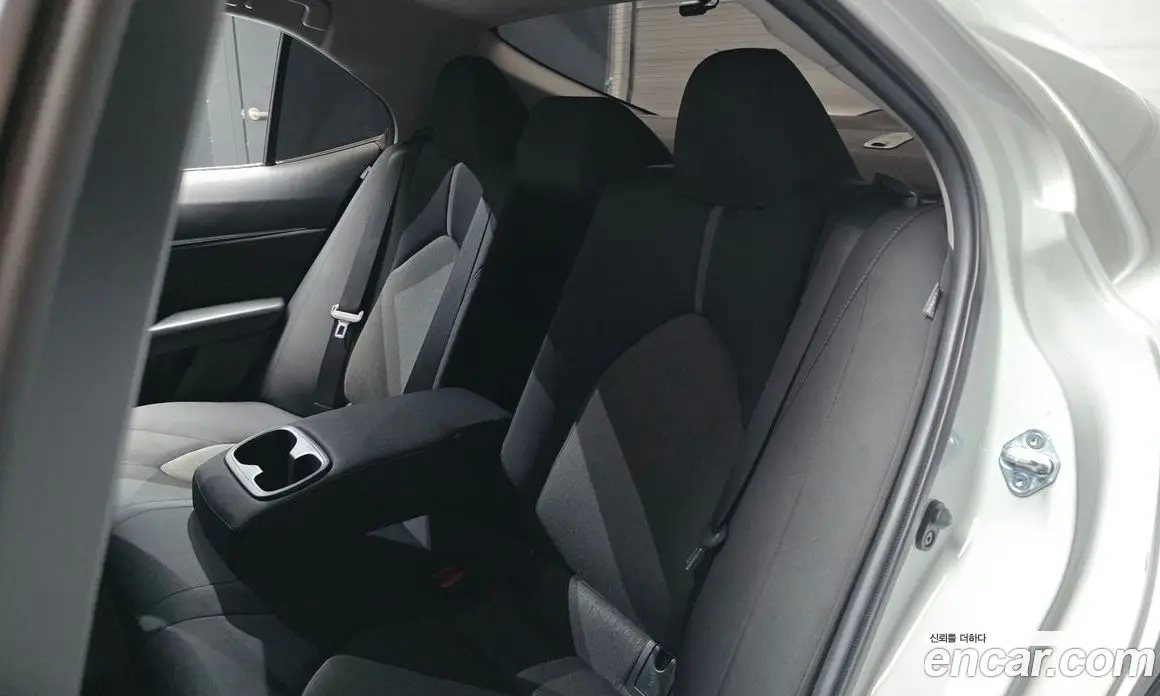 Toyota Camry 2022 2.5 автомат (гидро), фото 18