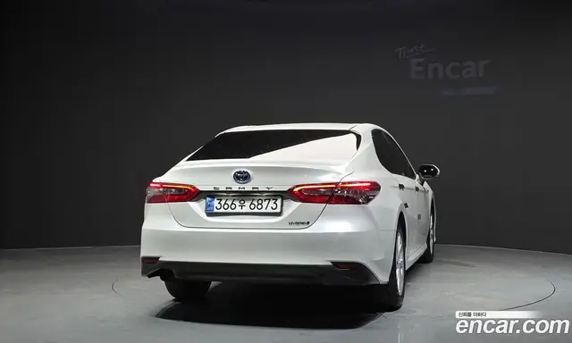 Toyota Camry 2022 2.5 автомат (гидро), миниатюра 4