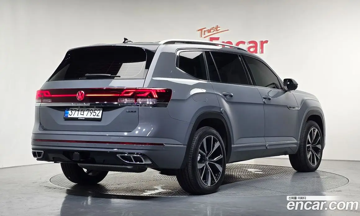Volkswagen Atlas 2025 2.0 автомат (гидро), фото 2 Volkswagen Atlas 2025 2.0 автомат (гидро), фото 2