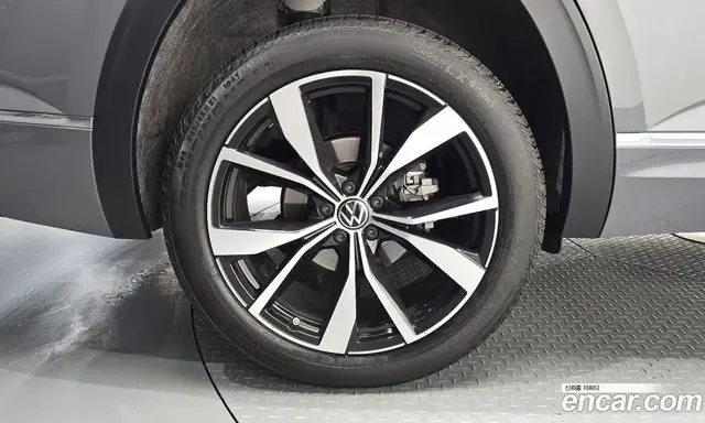 Volkswagen Atlas 2025 2.0 автомат (гидро), миниатюра 5 Volkswagen Atlas 2025 2.0 автомат (гидро), миниатюра 5