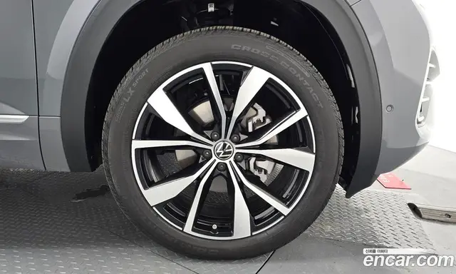 Volkswagen Atlas 2025 2.0 автомат (гидро), миниатюра 7 Volkswagen Atlas 2025 2.0 автомат (гидро), миниатюра 7