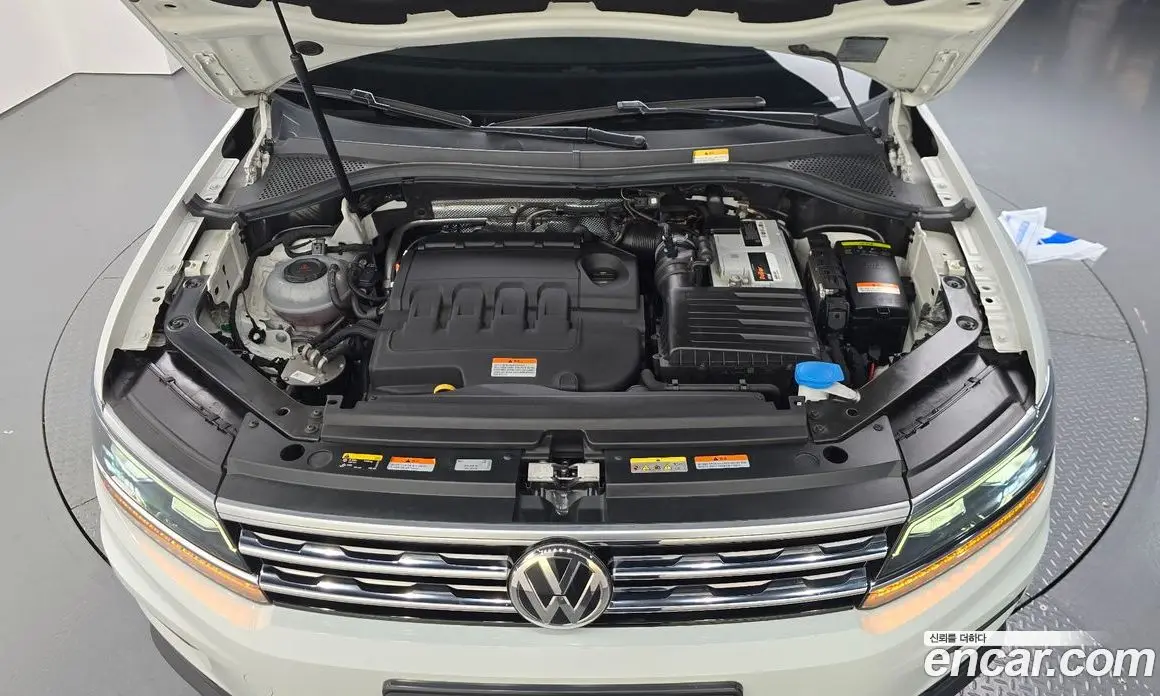 Volkswagen Tiguan 2020 2.0 автомат (гидро), фото 5 Volkswagen Tiguan 2020 2.0 автомат (гидро), фото 5
