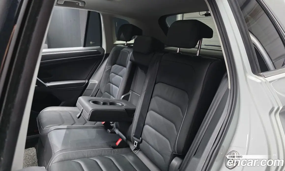 Volkswagen Tiguan 2021 2.0 автомат (гидро), фото 18