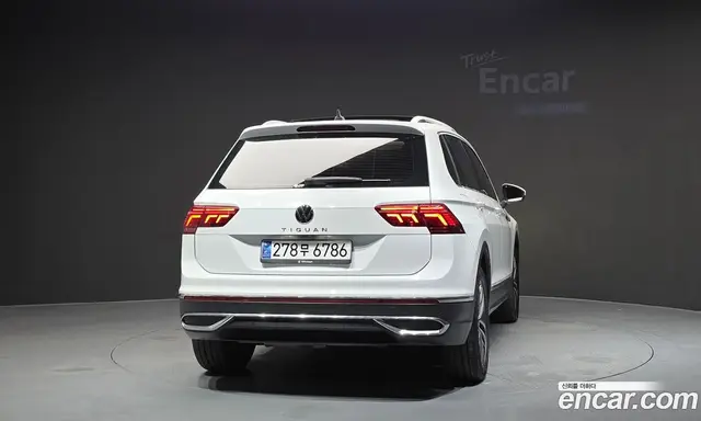 Volkswagen Tiguan 2021 2.0 автомат (гидро), миниатюра 4
