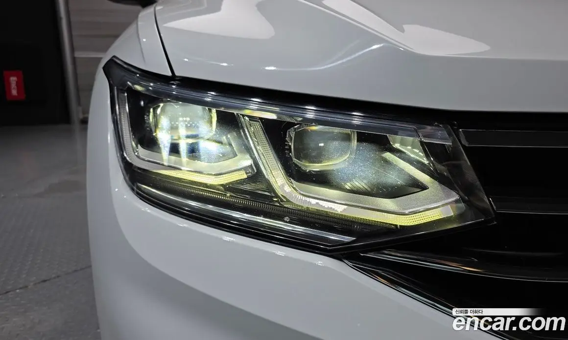 Volkswagen Tiguan 2021 2.0 автомат (гидро), фото 8