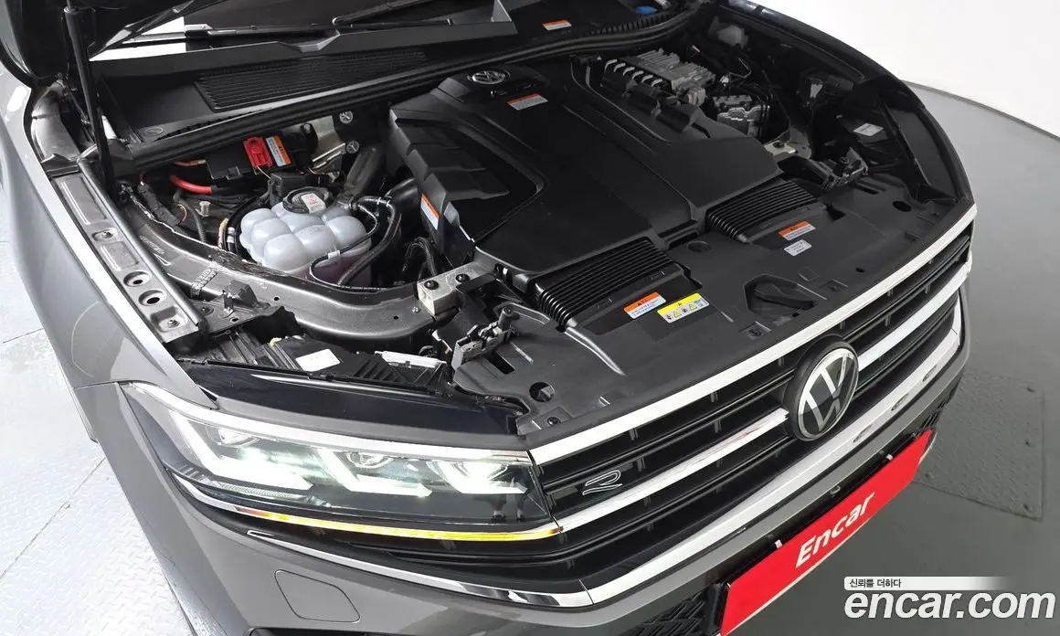 Volkswagen Touareg 2024 3.0 автомат (гидро), фото 5 Volkswagen Touareg 2024 3.0 автомат (гидро), фото 5