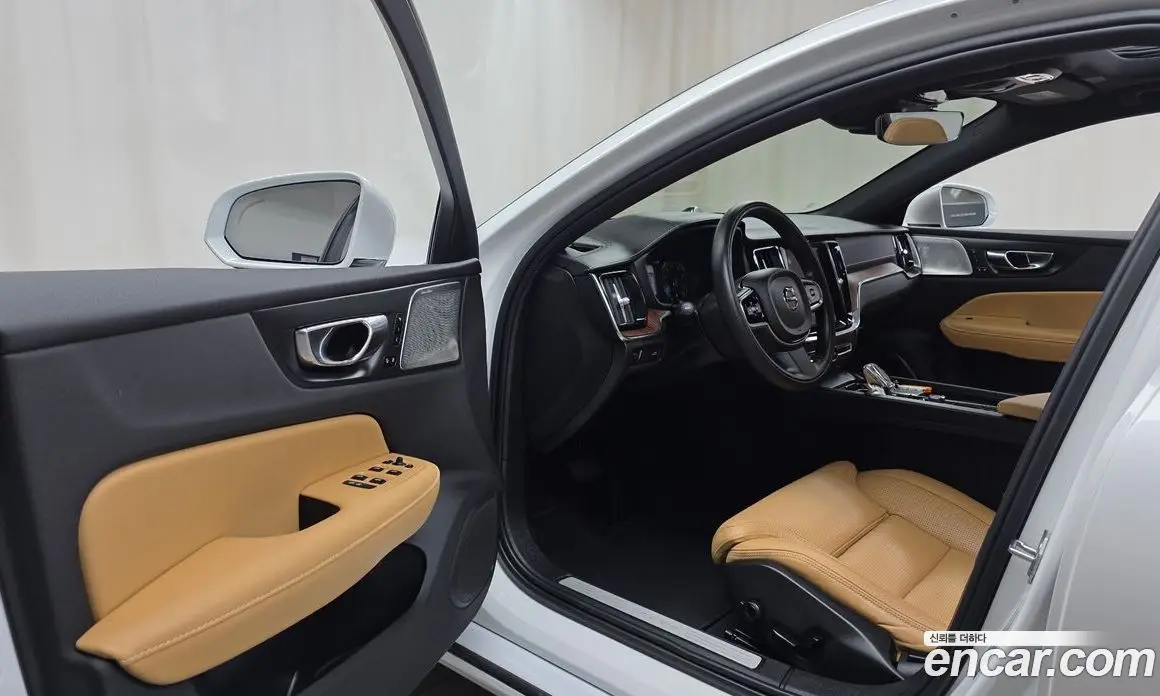 Volvo S60 2021 2.0 автомат (гидро), фото 13 Volvo S60 2021 2.0 автомат (гидро), фото 13