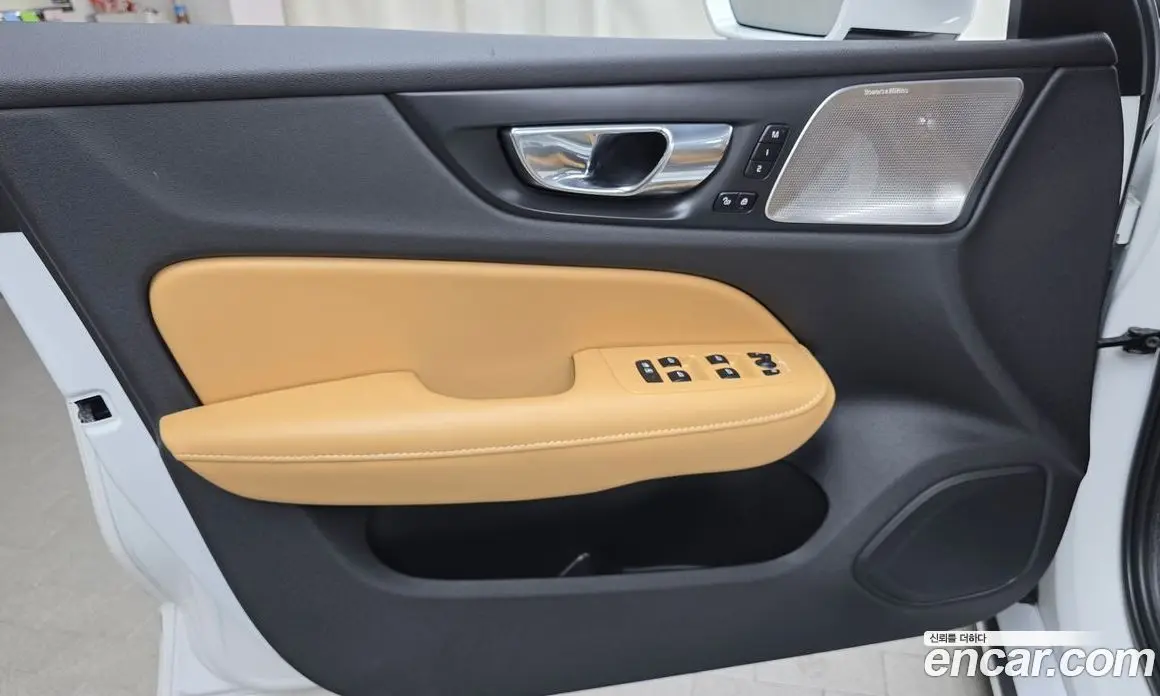 Volvo S60 2021 2.0 автомат (гидро), фото 14 Volvo S60 2021 2.0 автомат (гидро), фото 14
