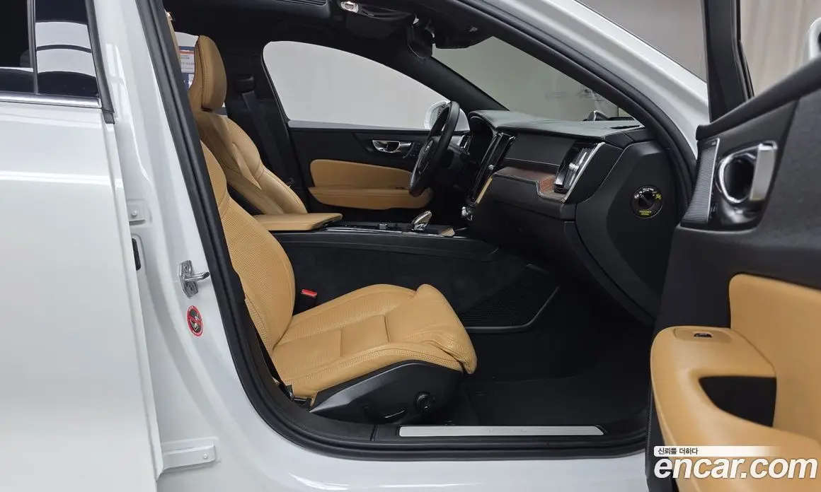 Volvo S60 2021 2.0 автомат (гидро), фото 16 Volvo S60 2021 2.0 автомат (гидро), фото 16