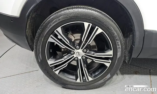 Volvo XC40 2019 2.0 автомат (гидро), миниатюра 5
