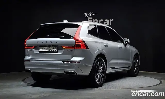 Volvo XC60 2020 2.0 автомат (гидро), миниатюра 2