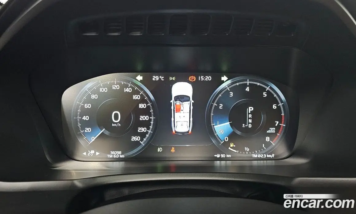 Volvo XC90 2018 2.0 автомат (гидро), фото 11 Volvo XC90 2018 2.0 автомат (гидро), фото 11