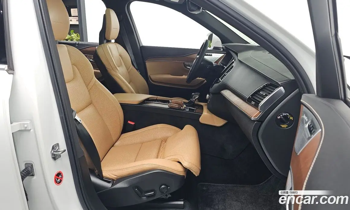 Volvo XC90 2018 2.0 автомат (гидро), фото 16 Volvo XC90 2018 2.0 автомат (гидро), фото 16