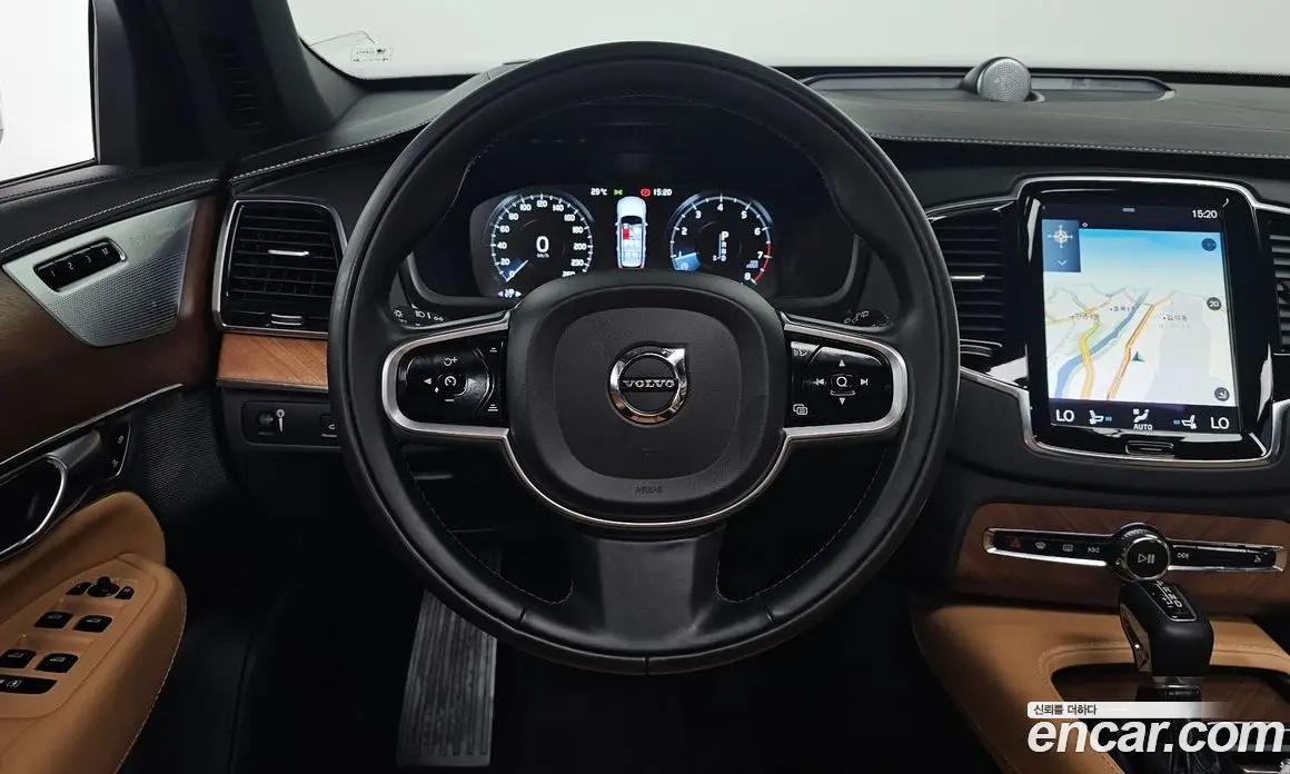 Volvo XC90 2018 2.0 автомат (гидро), фото 18 Volvo XC90 2018 2.0 автомат (гидро), фото 18