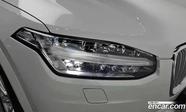 Volvo XC90 2018 2.0 автомат (гидро), миниатюра 8 Volvo XC90 2018 2.0 автомат (гидро), миниатюра 8