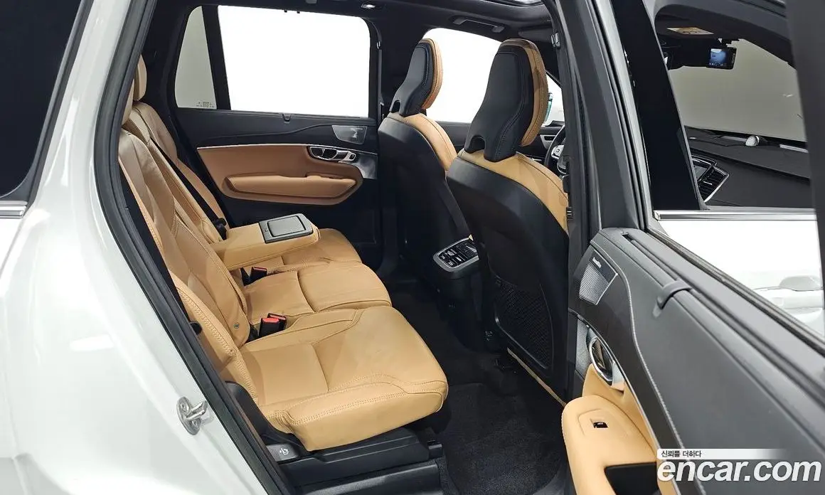 Volvo XC90 2023 2.0 автомат (гидро), фото 17
