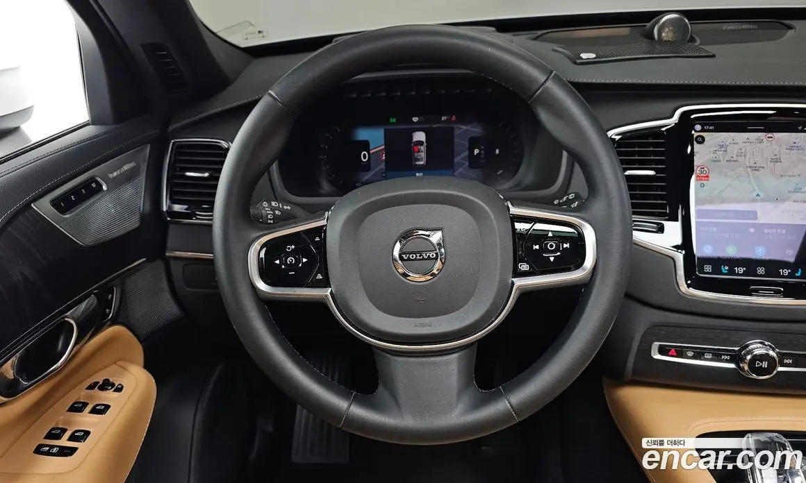 Volvo XC90 2023 2.0 автомат (гидро), фото 18