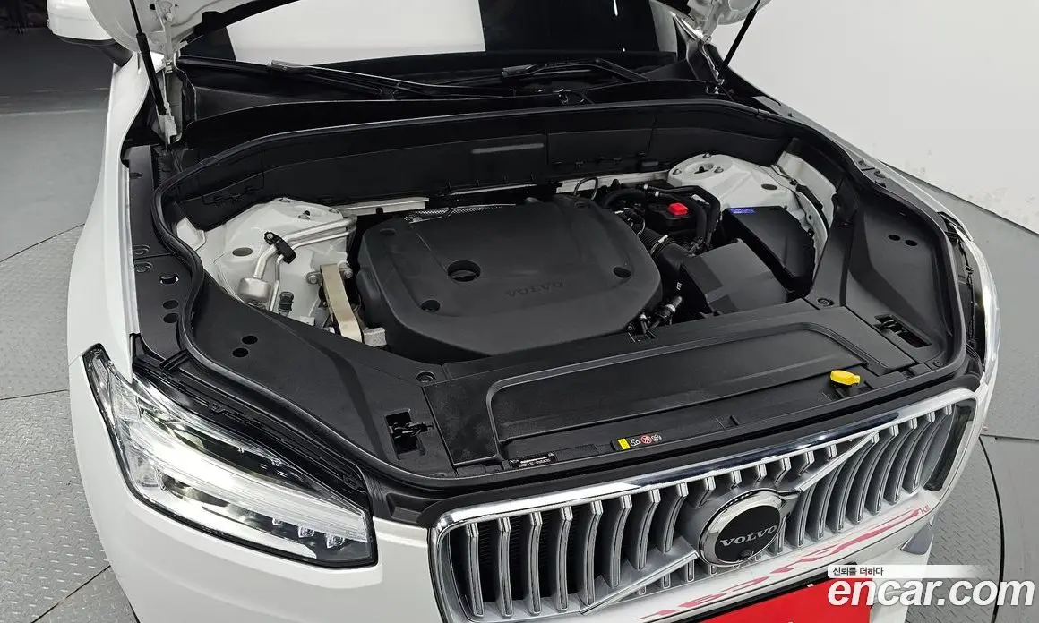 Volvo XC90 2023 2.0 автомат (гидро), фото 5