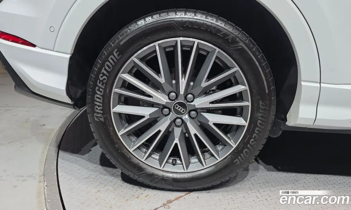 Audi Q3 2022 2.0 автомат (гидро), фото 5 Audi Q3 2022 2.0 автомат (гидро), фото 5