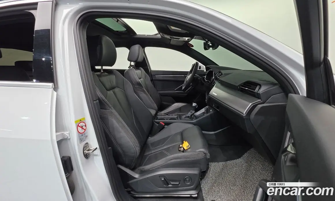 Audi Q3 2023 2.0 автомат (гидро), фото 13