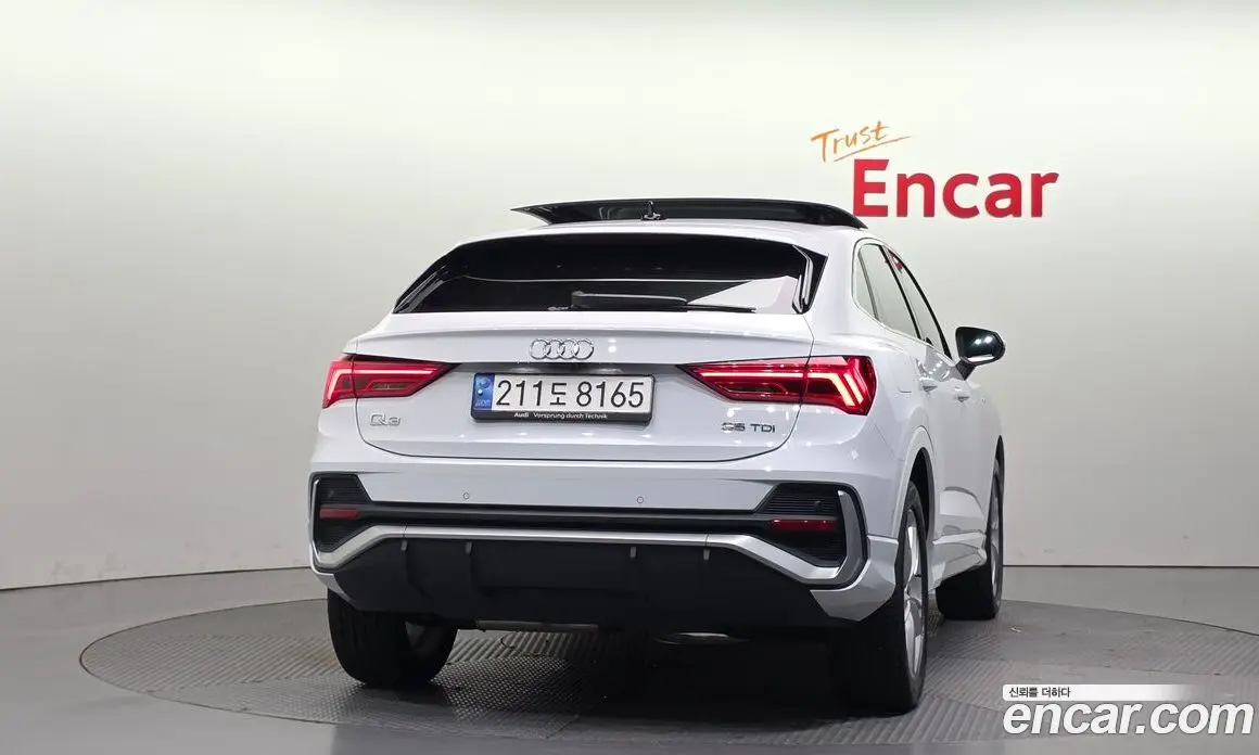 Audi Q3 2023 2.0 автомат (гидро), фото 4