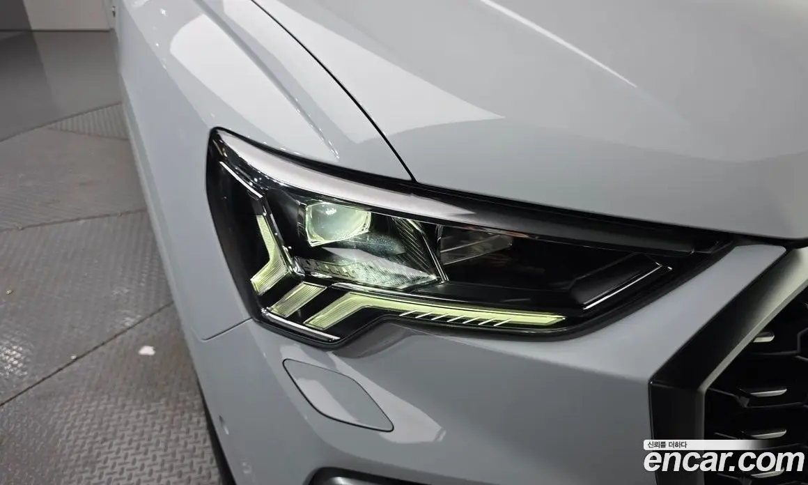 Audi Q3 2023 2.0 автомат (гидро), фото 8