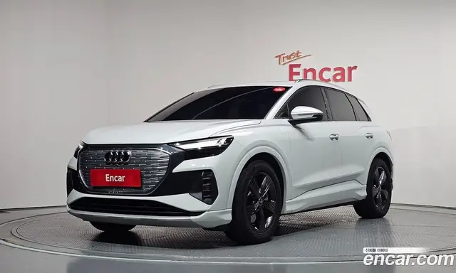 Audi Q4 e-tron, 2022, 46 029 км