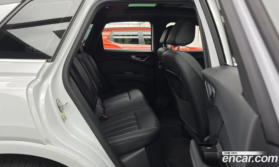 Audi Q4 e-tron 2022 0.2 автомат (гидро), фото 12 Audi Q4 e-tron 2022 0.2 автомат (гидро), фото 12