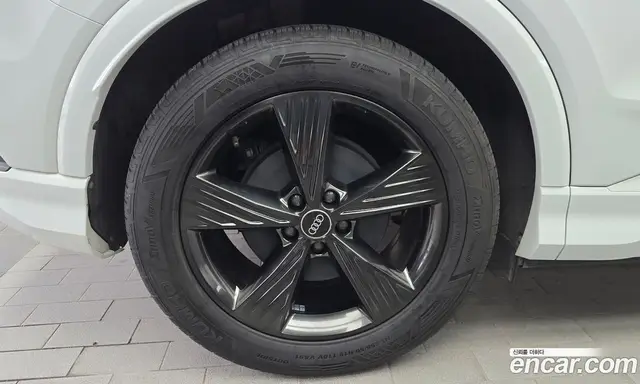 Audi Q4 e-tron 2022 0.2 автомат (гидро), миниатюра 5 Audi Q4 e-tron 2022 0.2 автомат (гидро), миниатюра 5