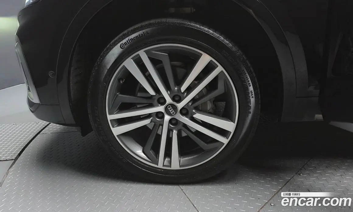 Audi Q5 2021 2.0 автомат (гидро), фото 5 Audi Q5 2021 2.0 автомат (гидро), фото 5