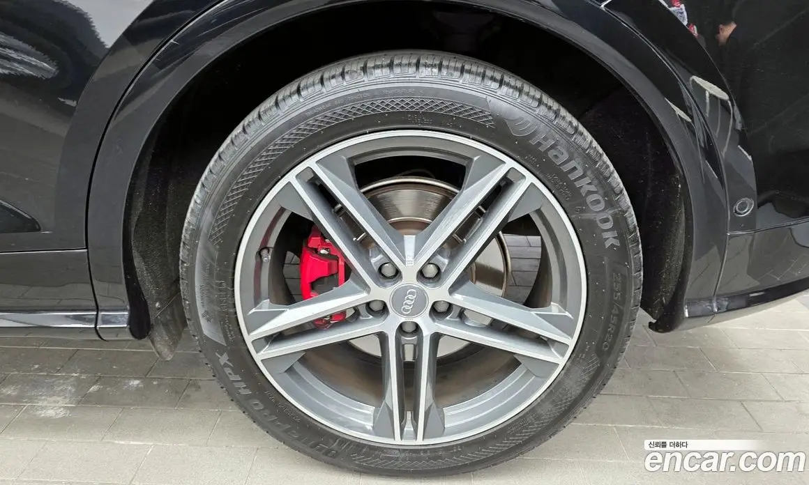 Audi SQ5 2020 3.0 автомат (гидро), фото 7