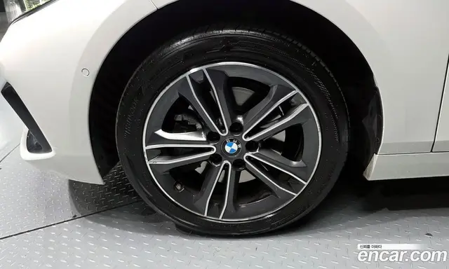 BMW 1 серия 2020 2.0 автомат (гидро), миниатюра 5