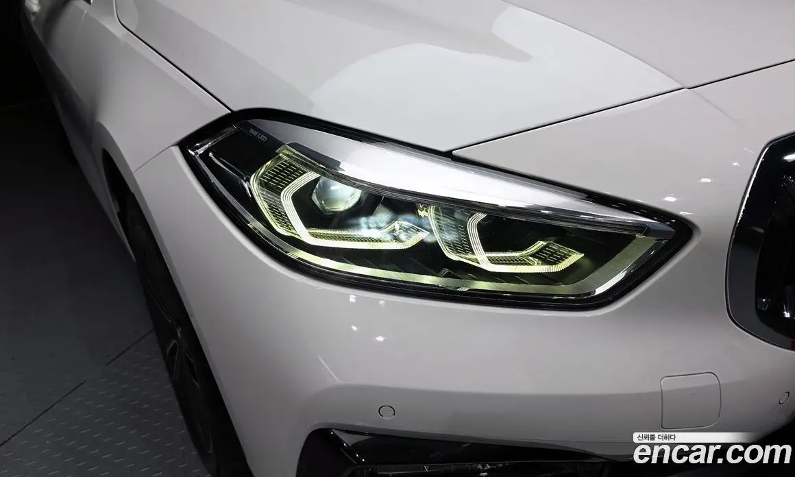 BMW 1 серия 2020 2.0 автомат (гидро), фото 8