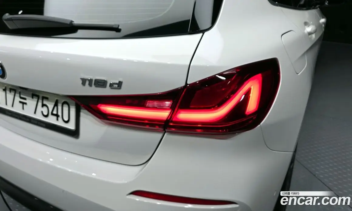BMW 1 серия 2020 2.0 автомат (гидро), фото 9