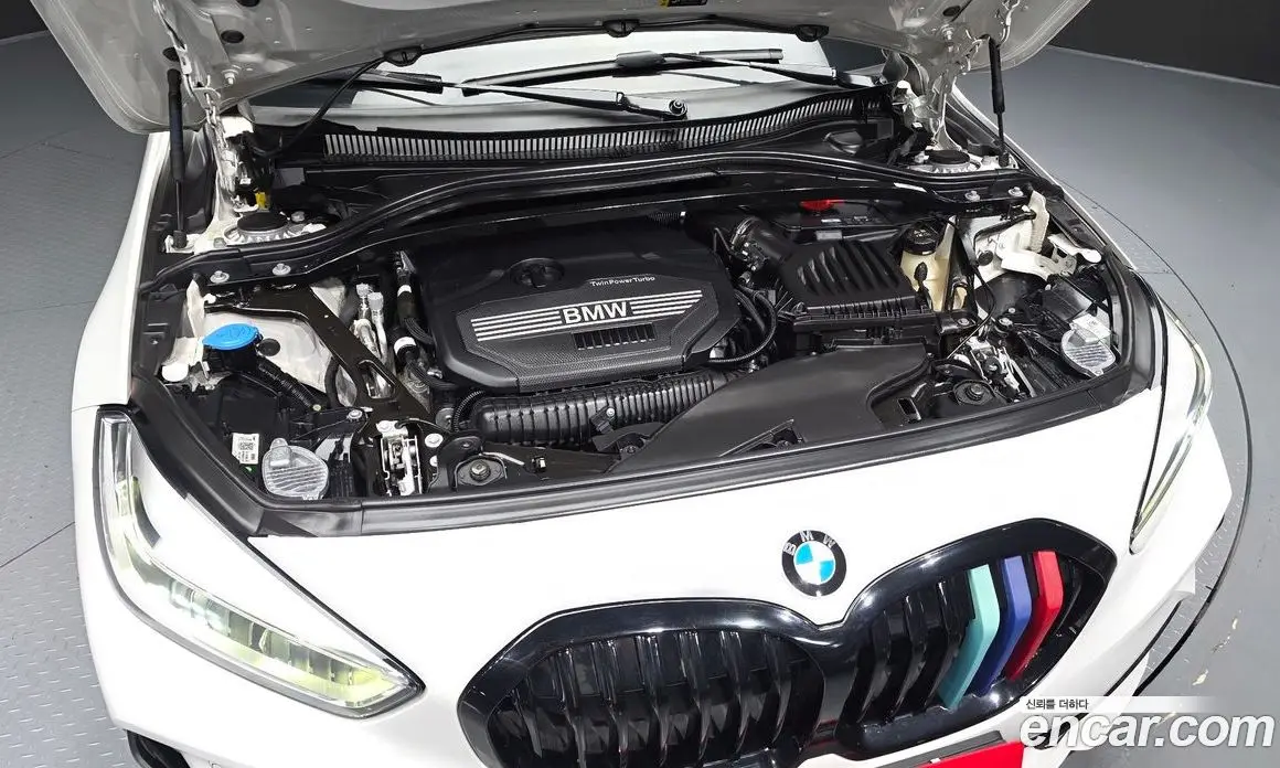 BMW 1 серия 2022 2.0 автомат (гидро), фото 6