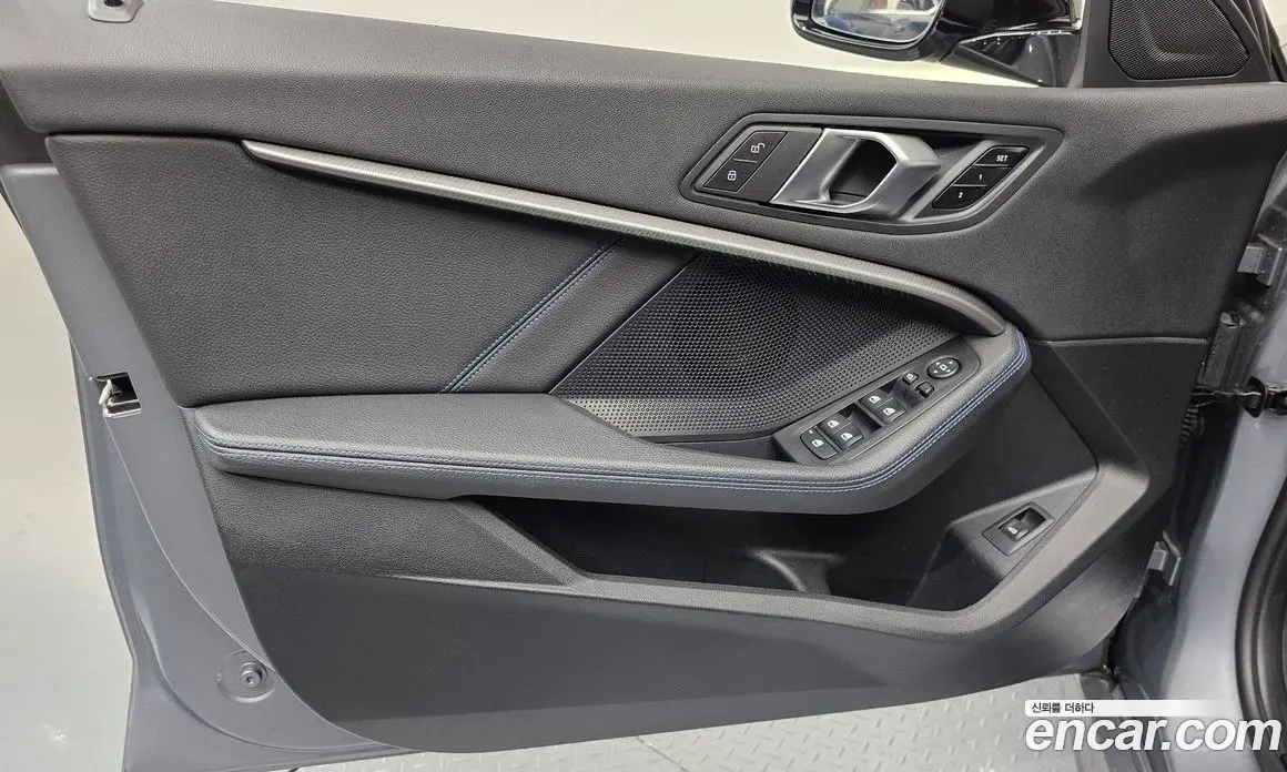 BMW 1 серия 2023 2.0 автомат (гидро), фото 14 BMW 1 серия 2023 2.0 автомат (гидро), фото 14