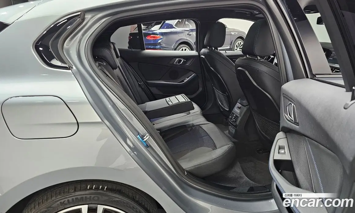 BMW 1 серия 2023 2.0 автомат (гидро), фото 17 BMW 1 серия 2023 2.0 автомат (гидро), фото 17