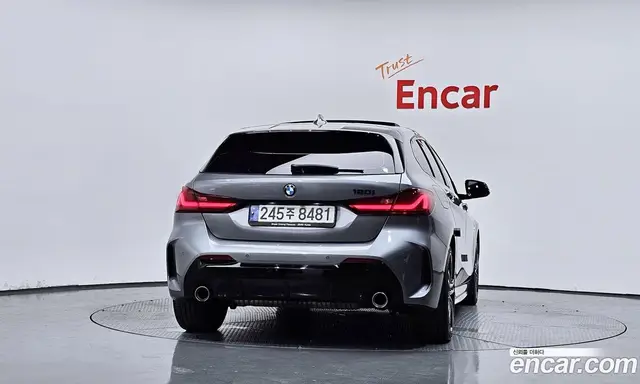 BMW 1 серия 2023 2.0 автомат (гидро), миниатюра 4 BMW 1 серия 2023 2.0 автомат (гидро), миниатюра 4
