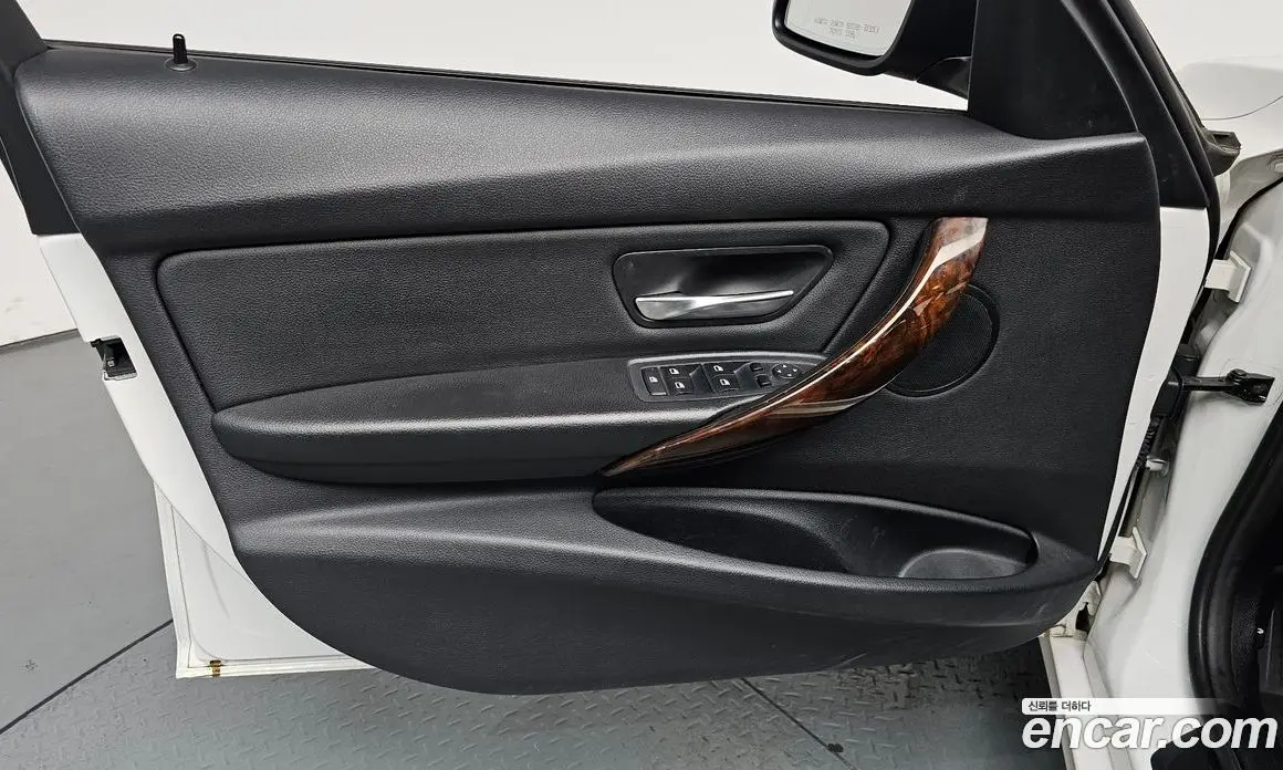 BMW 3 серия 2015 2.0 автомат (гидро), фото 13