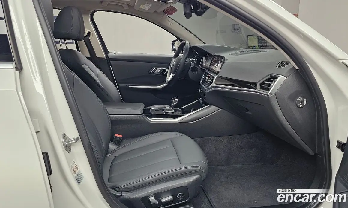 BMW 3 серия 2019 2.0 автомат (гидро), фото 16 BMW 3 серия 2019 2.0 автомат (гидро), фото 16