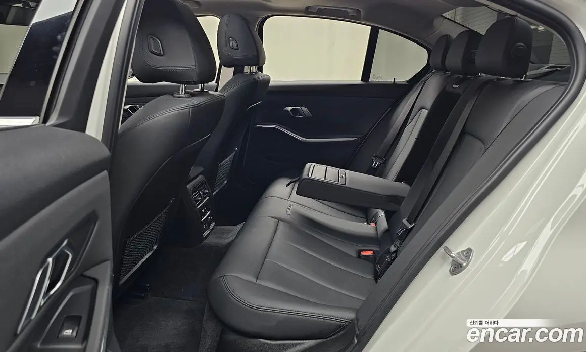 BMW 3 серия 2019 2.0 автомат (гидро), фото 17 BMW 3 серия 2019 2.0 автомат (гидро), фото 17