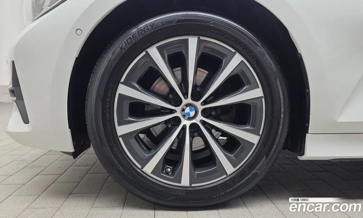 BMW 3 серия 2019 2.0 автомат (гидро), фото 4 BMW 3 серия 2019 2.0 автомат (гидро), фото 4