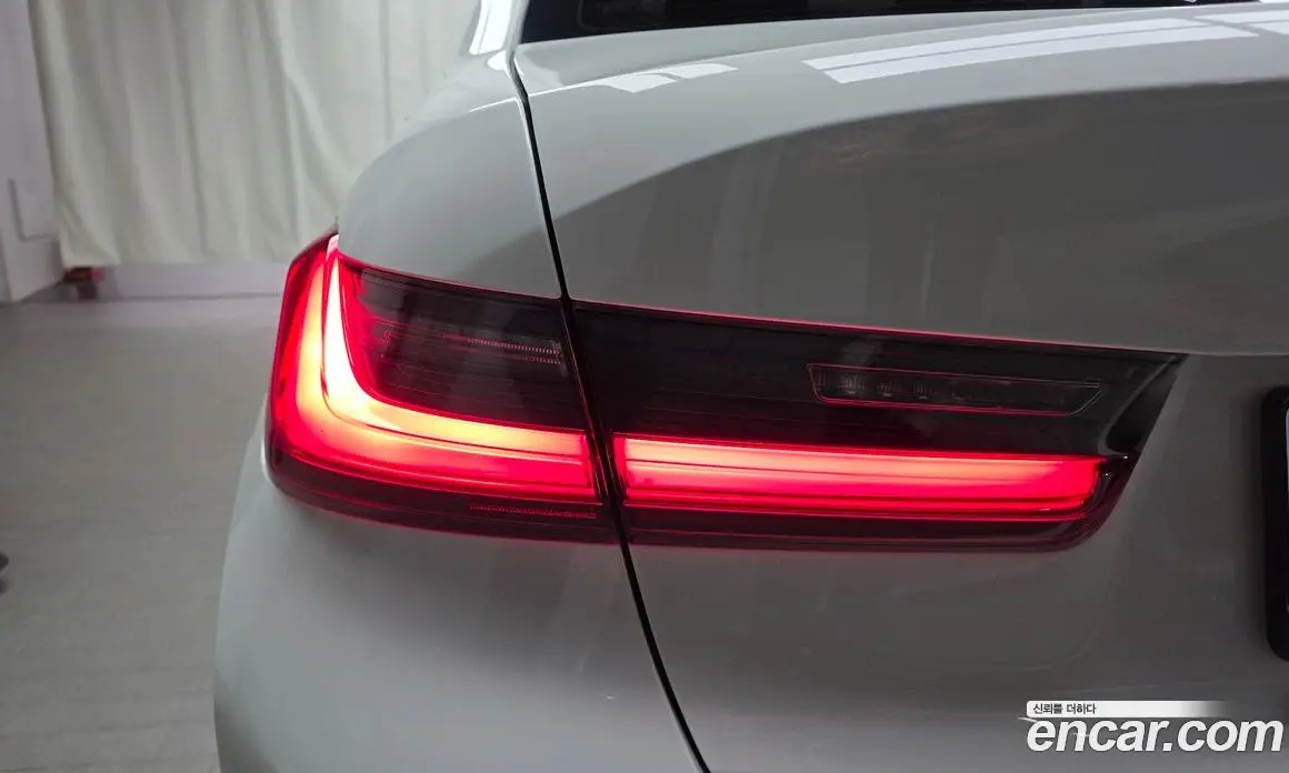 BMW 3 серия 2019 2.0 автомат (гидро), фото 8 BMW 3 серия 2019 2.0 автомат (гидро), фото 8