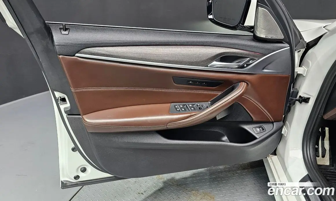 BMW 5 серия 2017 2.0 автомат (гидро), фото 14