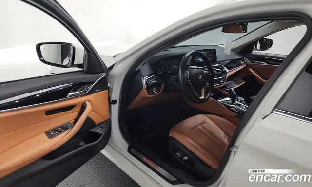 BMW 5 серия 2018 2.0 автомат (гидро), миниатюра 12
