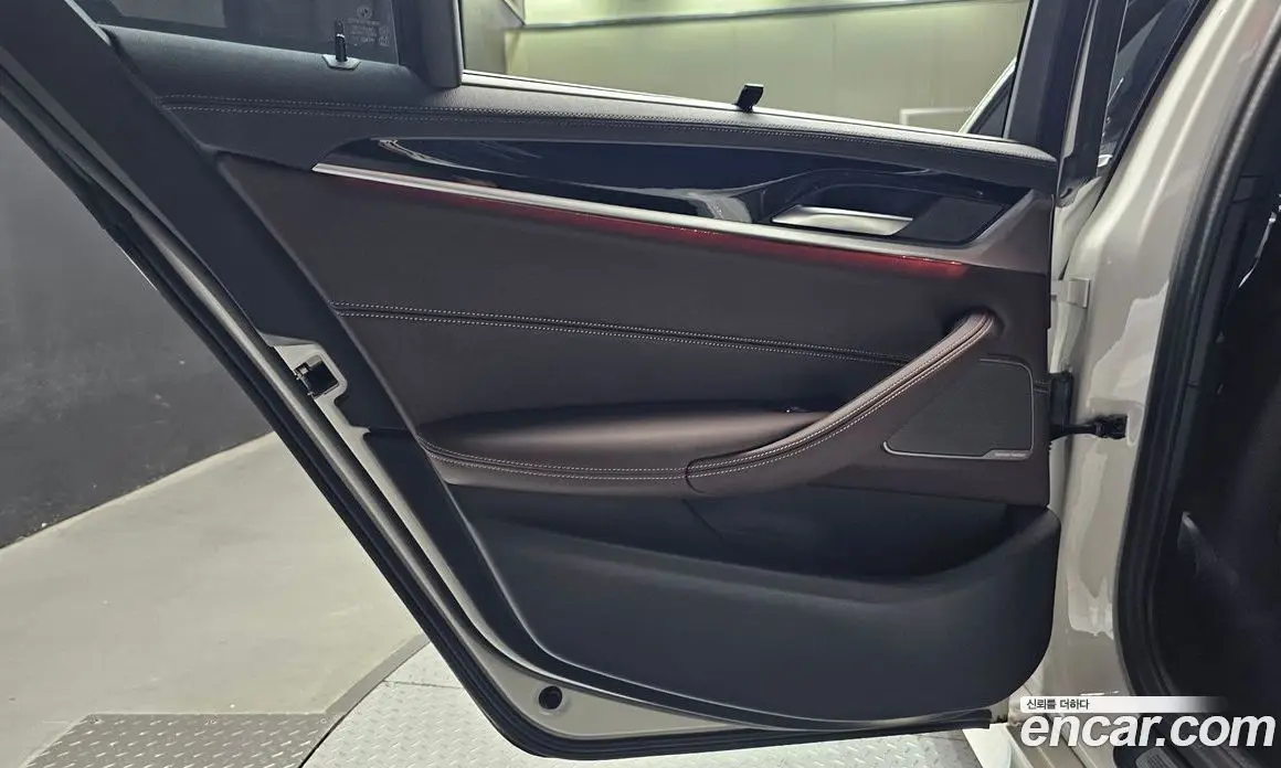 BMW 5 серия 2023 2.0 автомат (гидро), фото 15 BMW 5 серия 2023 2.0 автомат (гидро), фото 15