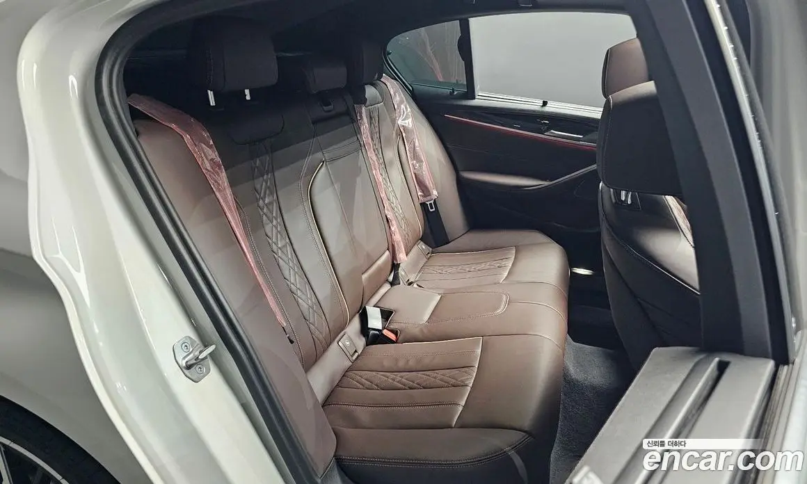 BMW 5 серия 2023 2.0 автомат (гидро), фото 17 BMW 5 серия 2023 2.0 автомат (гидро), фото 17