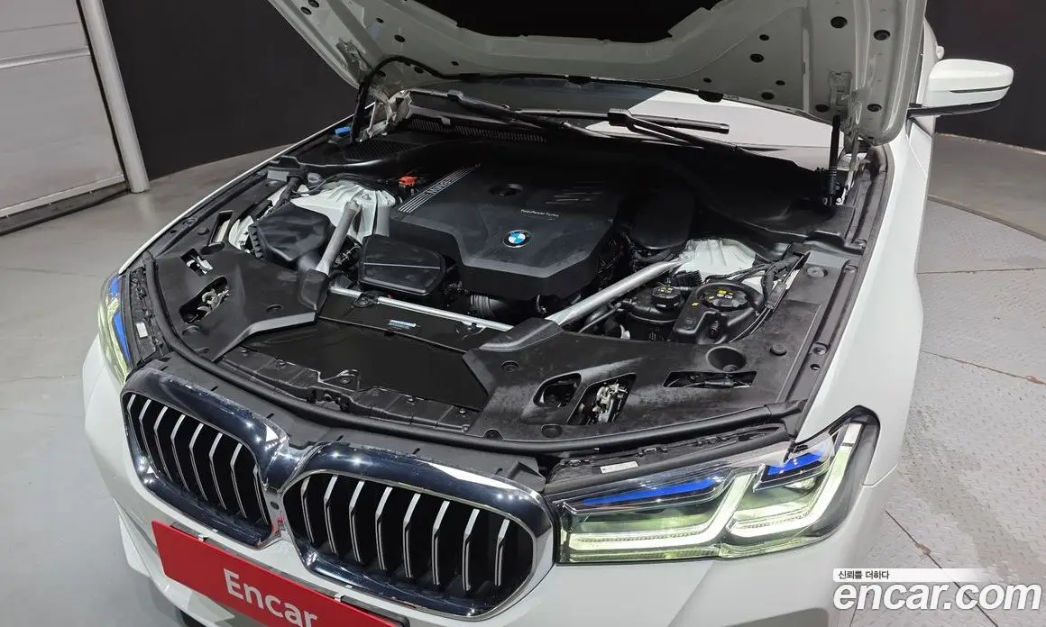 BMW 5 серия 2023 2.0 автомат (гидро), фото 6 BMW 5 серия 2023 2.0 автомат (гидро), фото 6