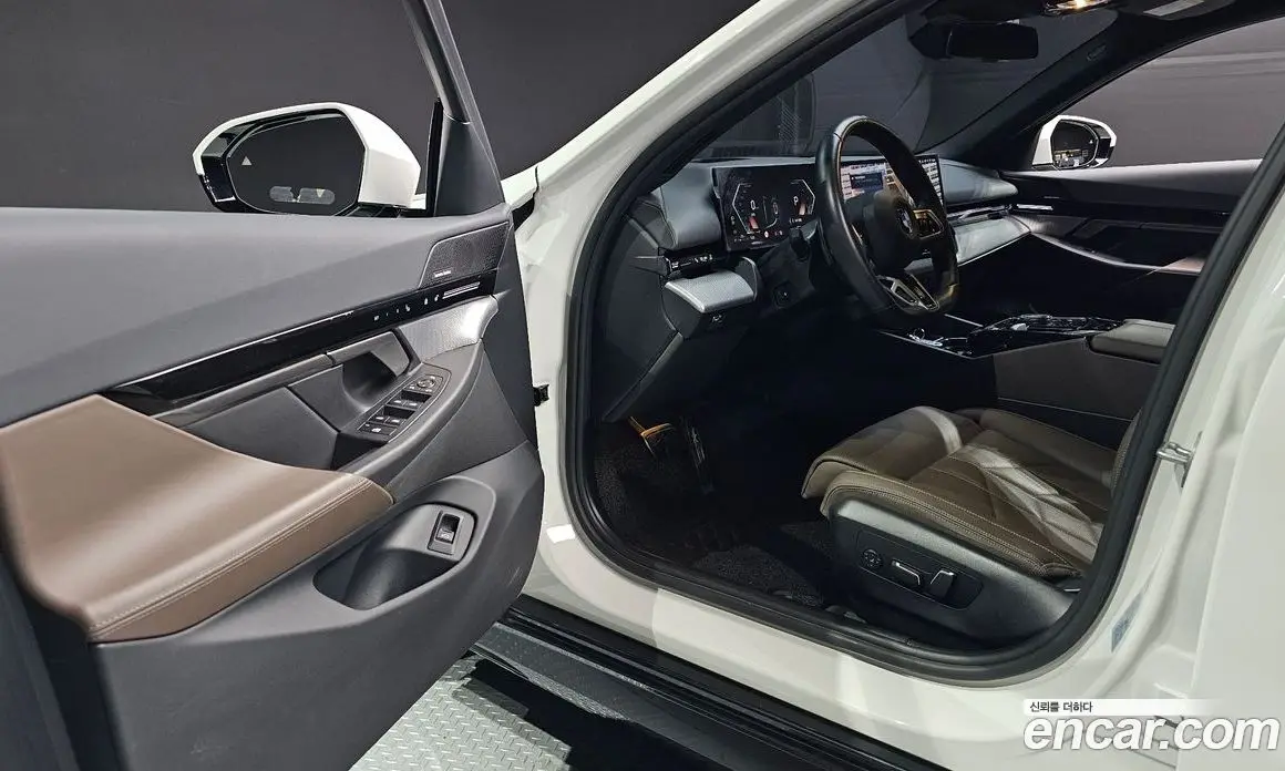 BMW 5 серия 2024 2.0 автомат (гидро), фото 13