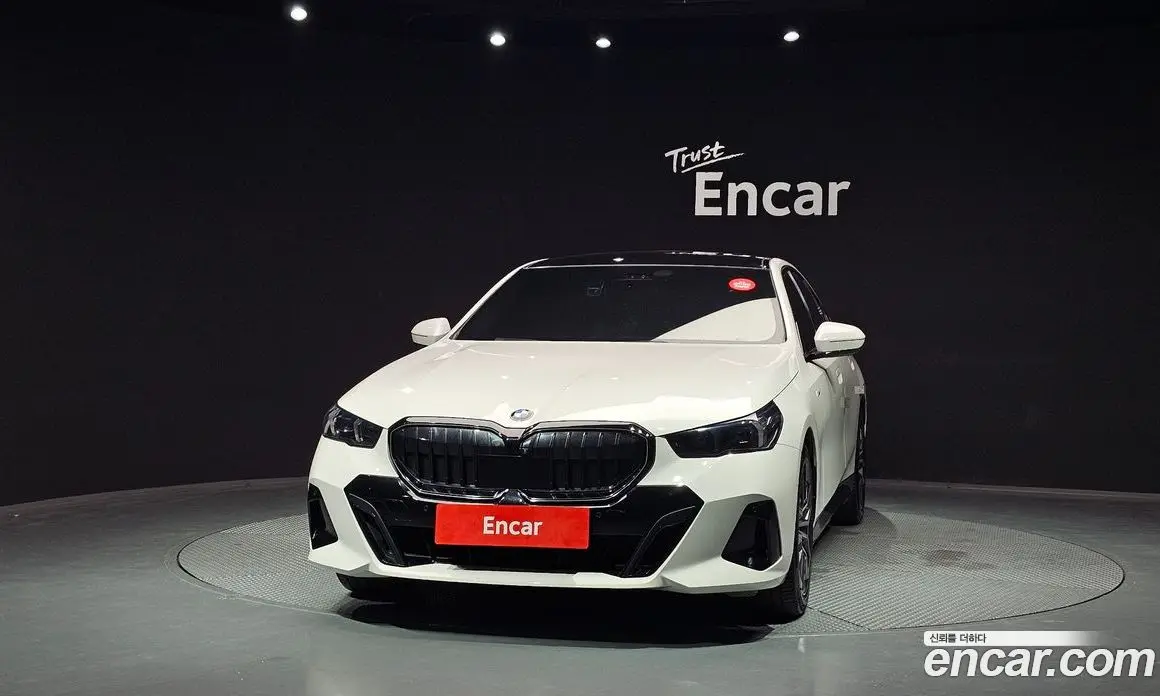 BMW 5 серия 2024 2.0 автомат (гидро), фото 3